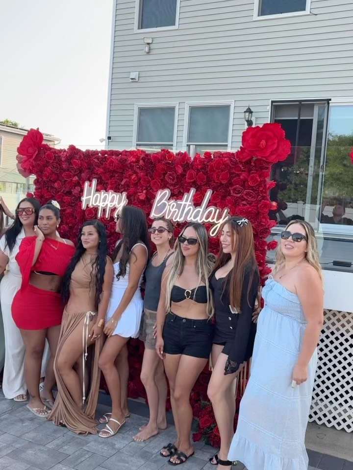 Stephyy's bar team working an event